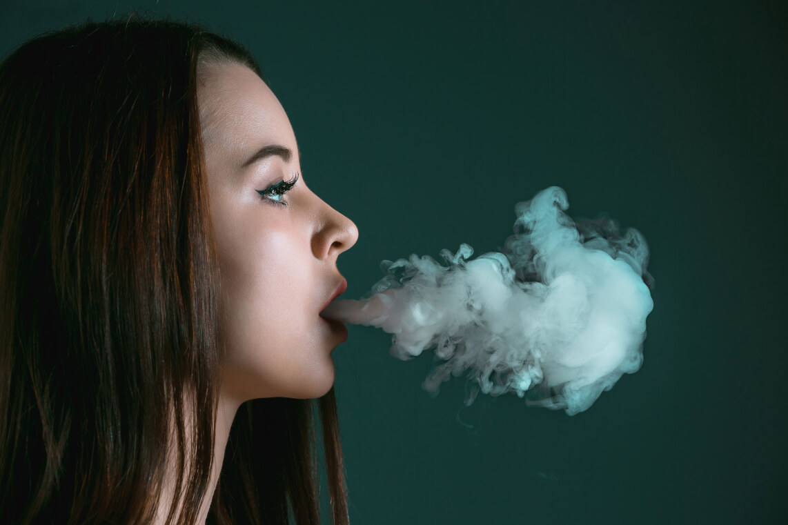 <b>The Oral Effect of Vaping Emerges from the Cloud</b>